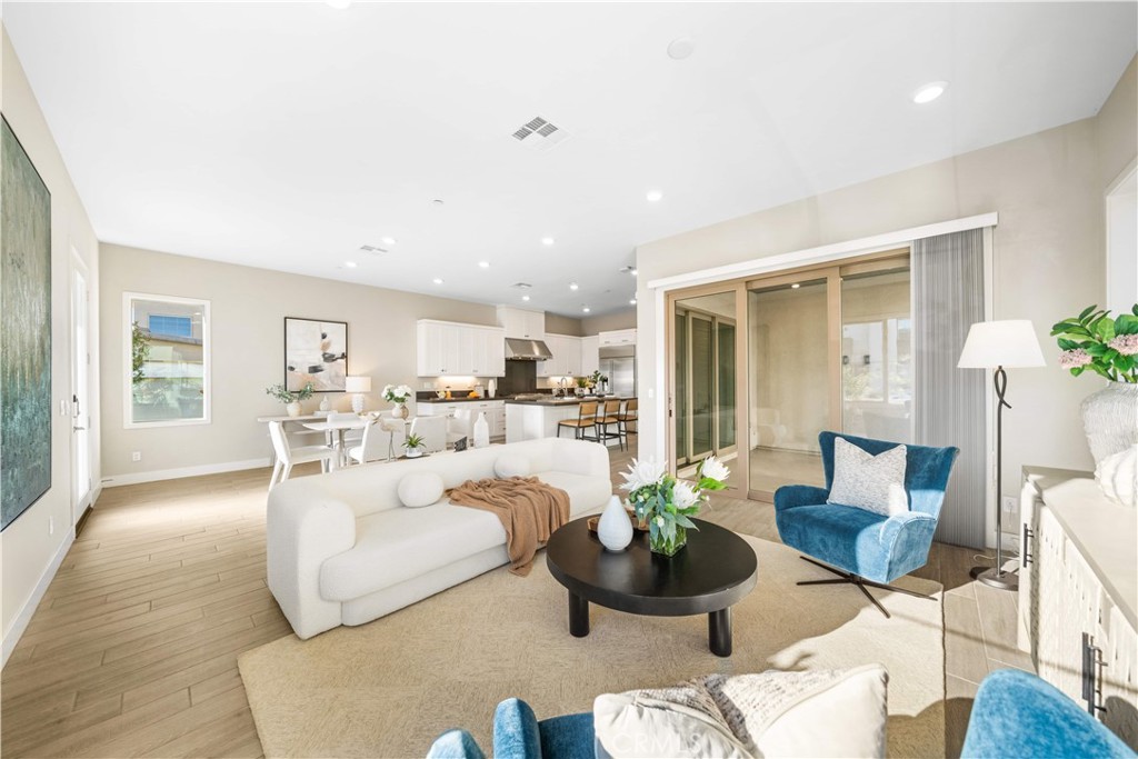 151 Scale Irvine, CA 92618 - Photo 12 of 70