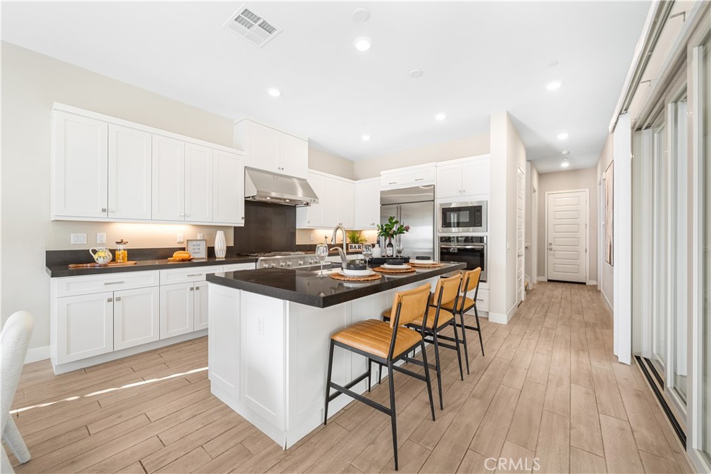 151 Scale Irvine, CA 92618 - Photo 16 of 70