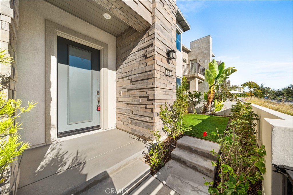 151 Scale Irvine, CA 92618 - Photo 4 of 70