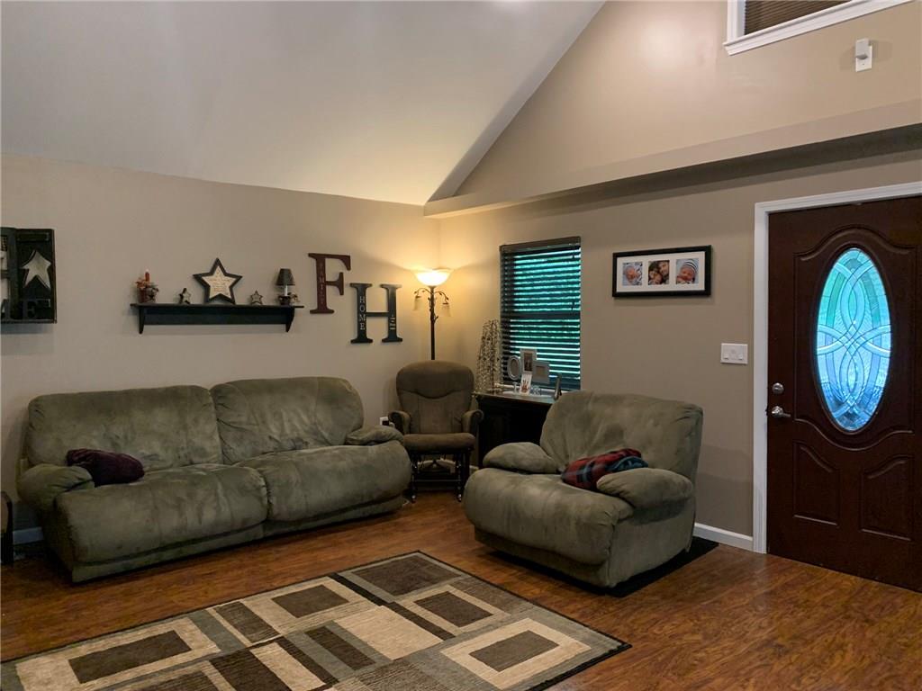 895 Edmon Road Apollo, PA 15613 - Photo 3 of 24