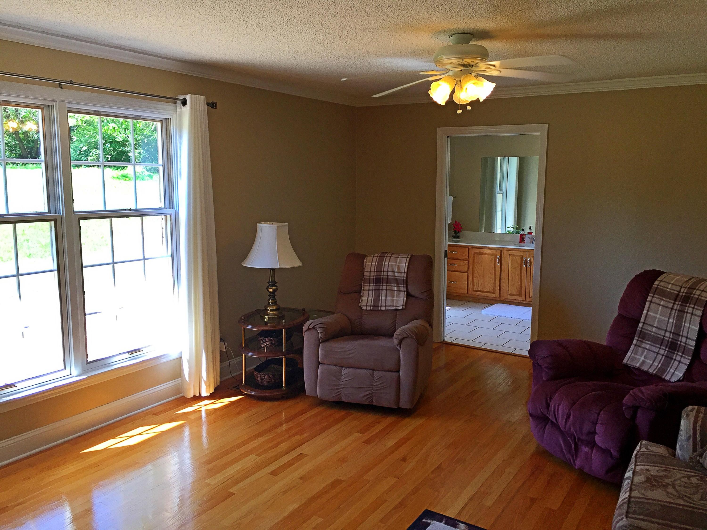 634 Hurricane Creek Road Chattanooga, TN 37421 - Photo 5 of 25 IMG_1325