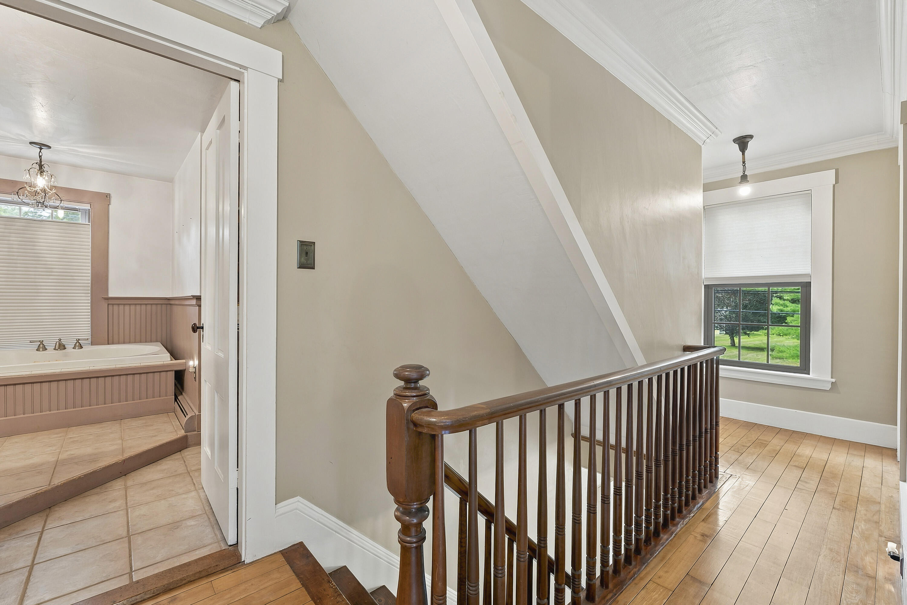 249 Oldfields Road South Berwick, ME 03908 - Photo 32 of 73 Upstairs Hall