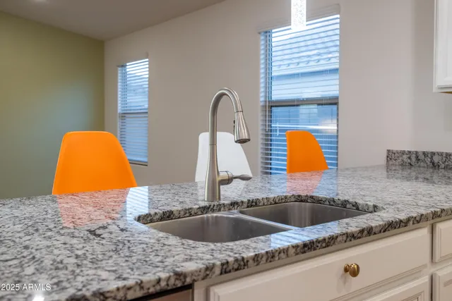 $420,000 | 6230 South 34th Drive, Phoenix, AZ 85041