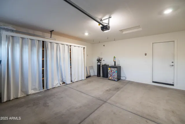$420,000 | 6230 South 34th Drive, Phoenix, AZ 85041
