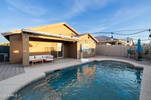 $420,000 | 6230 South 34th Drive, Phoenix, AZ 85041