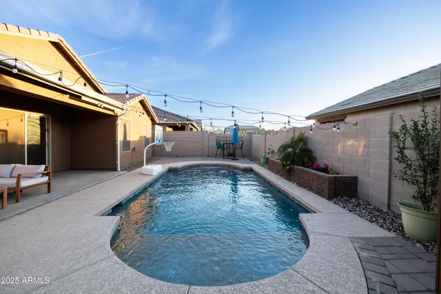 $420,000 | 6230 South 34th Drive, Phoenix, AZ 85041