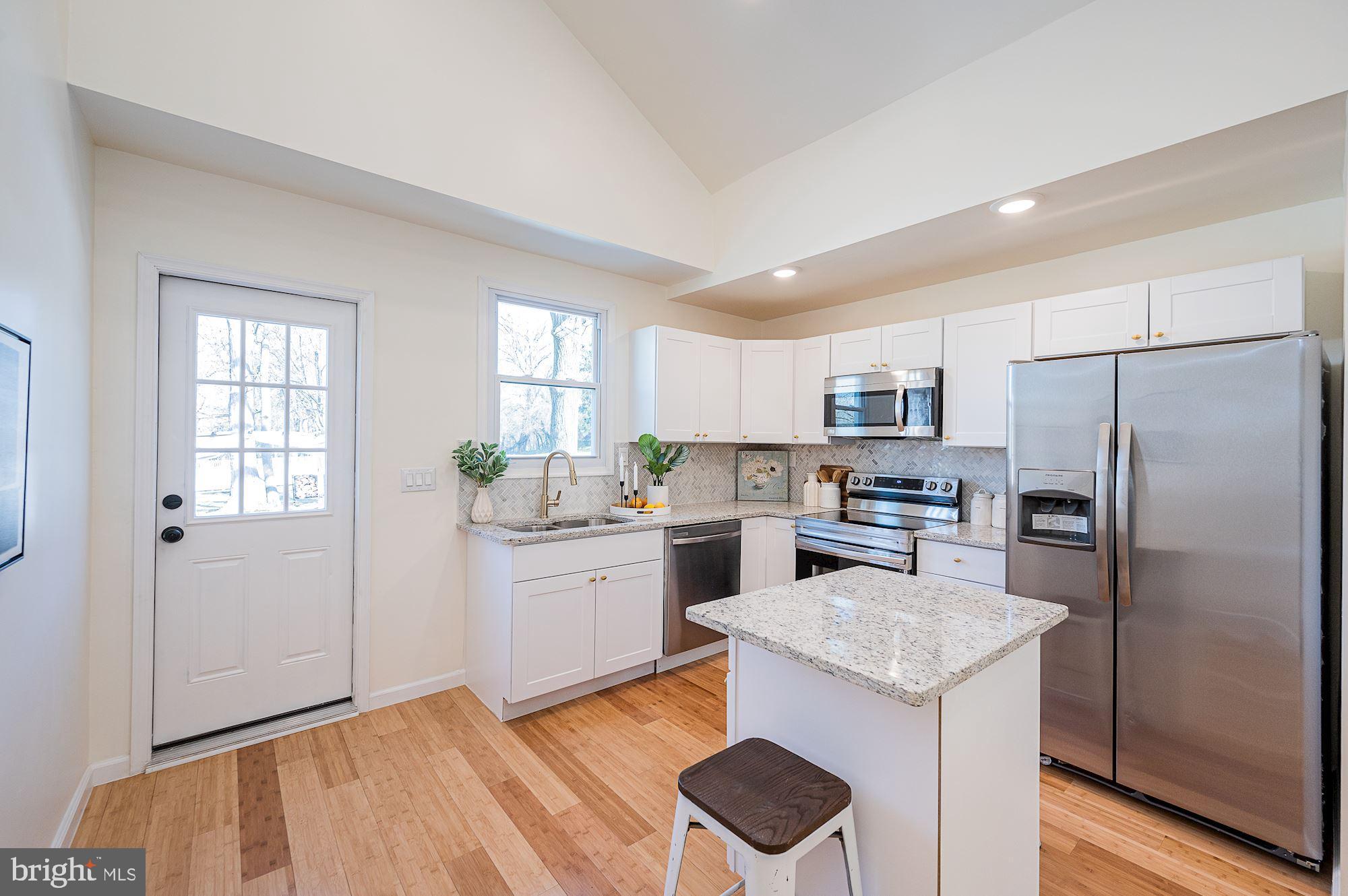 7904 Gilmore Avenue Rosedale, MD 21237 - Photo 10 of 37 Eat-in Kitchen