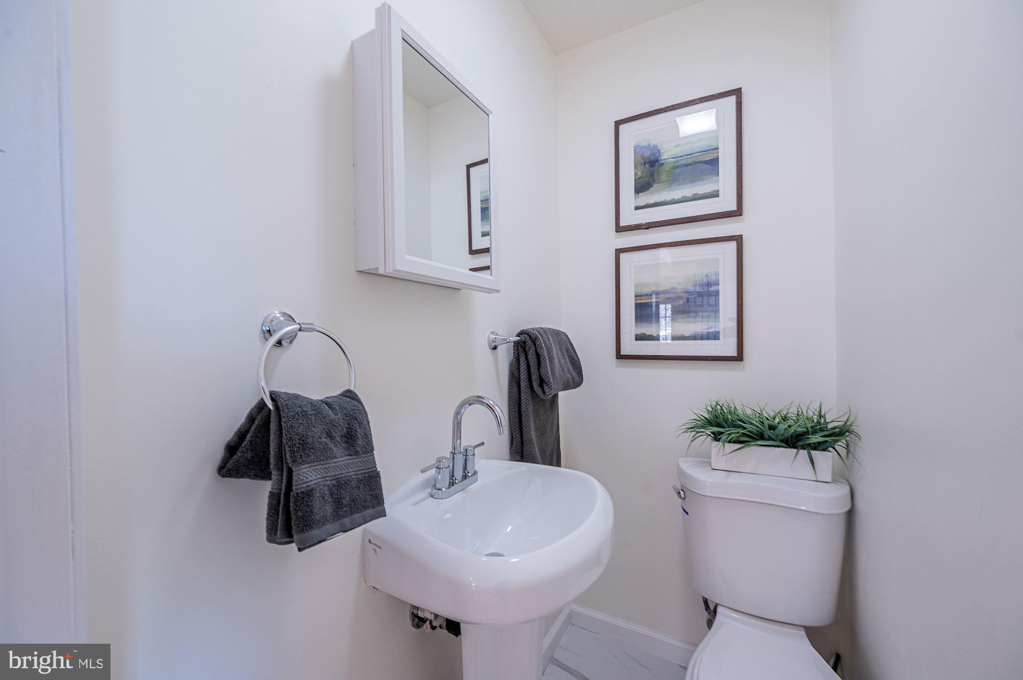 7904 Gilmore Avenue Rosedale, MD 21237 - Photo 12 of 37 Powder Room