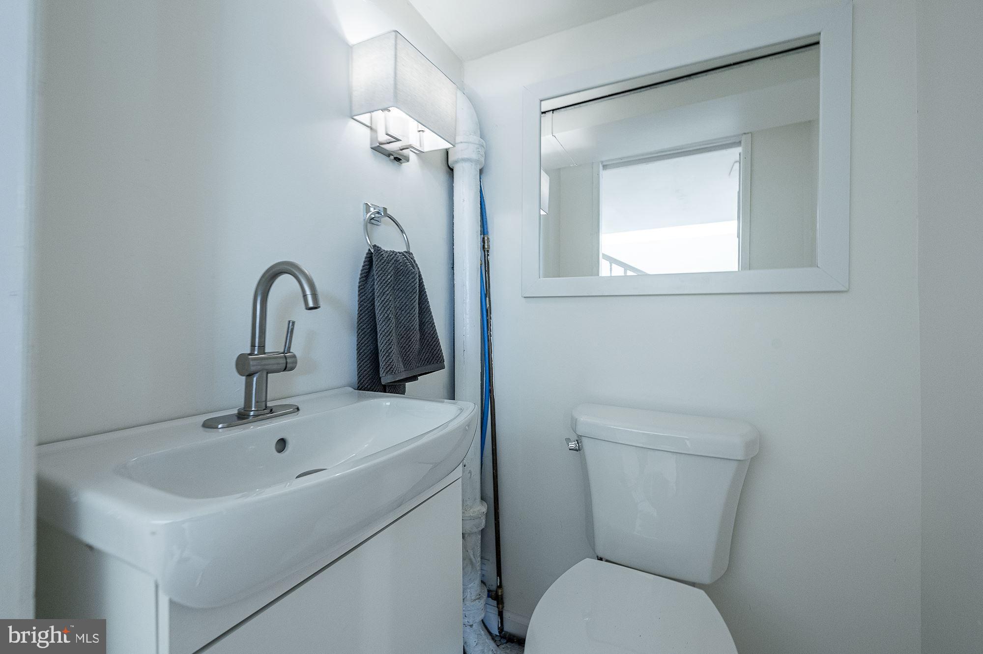 7904 Gilmore Avenue Rosedale, MD 21237 - Photo 24 of 37 Full Bath