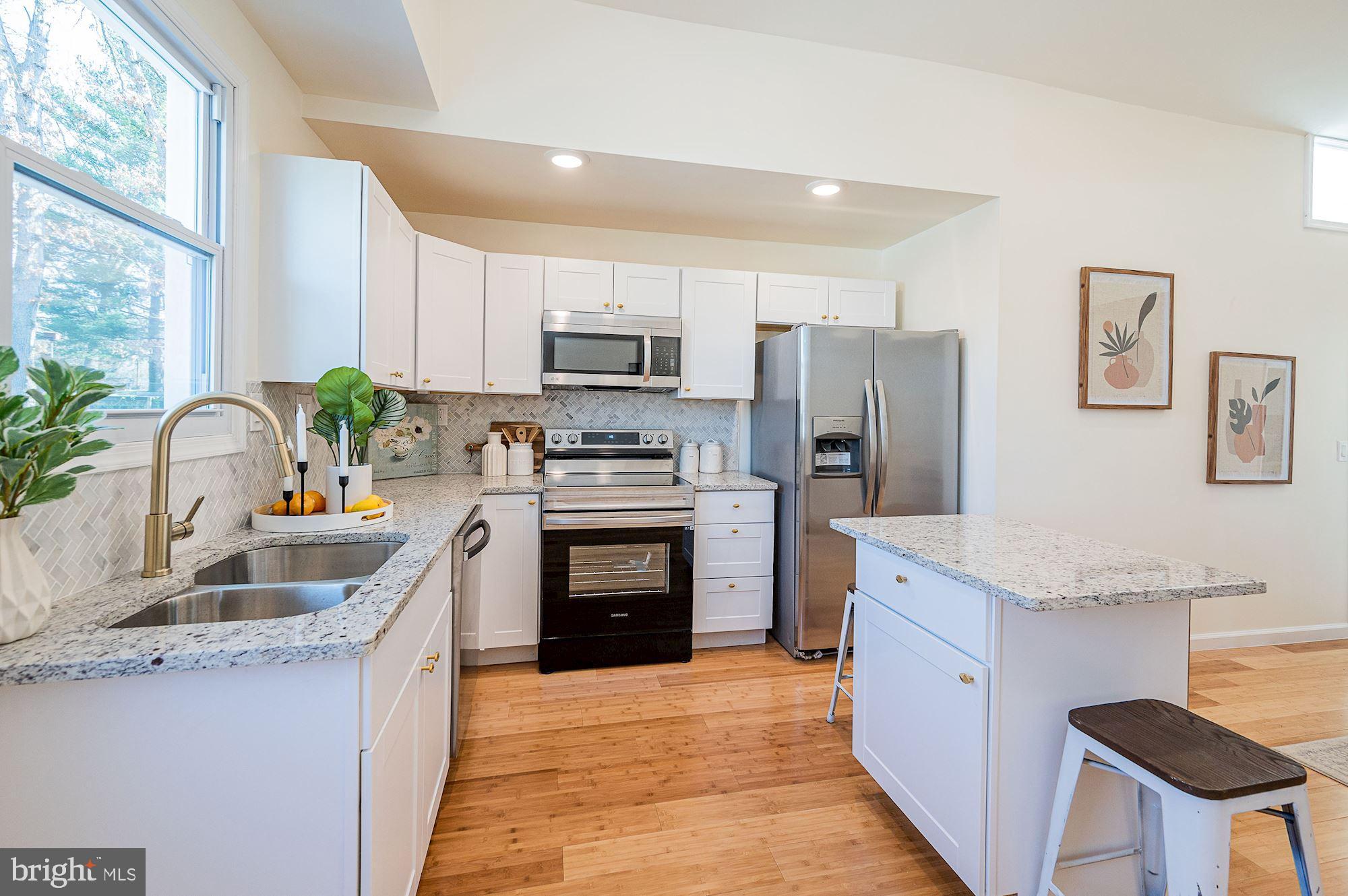 7904 Gilmore Avenue Rosedale, MD 21237 - Photo 8 of 37 Eat-in Kitchen