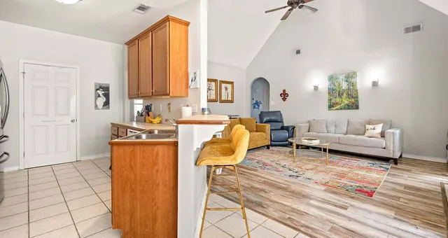 $2,000 | 1555 Marigny Avenue, Mandeville, LA 70448