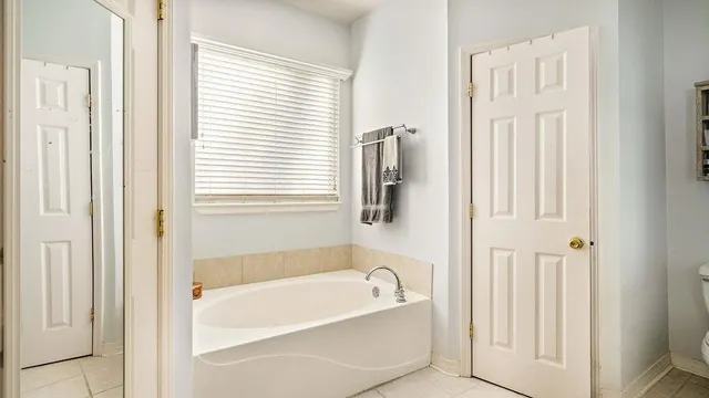 $2,000 | 1555 Marigny Avenue, Mandeville, LA 70448