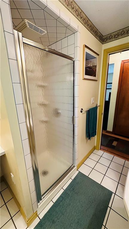 3218 Eastview Road Bethel Park, PA 15102 - Photo 29 of 49 Stand up shower on main level bathroom.