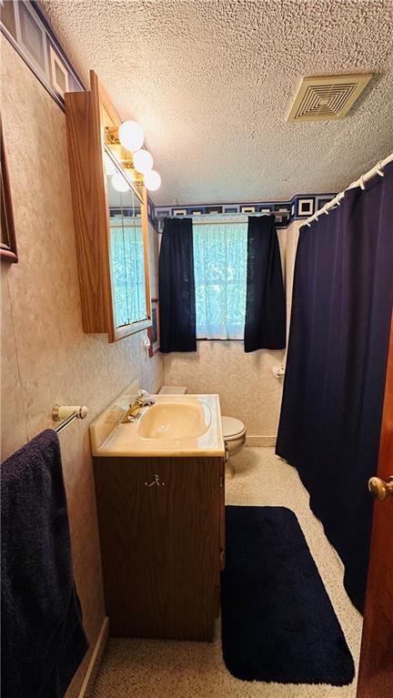3218 Eastview Road Bethel Park, PA 15102 - Photo 41 of 49 Upper level bathroom.
