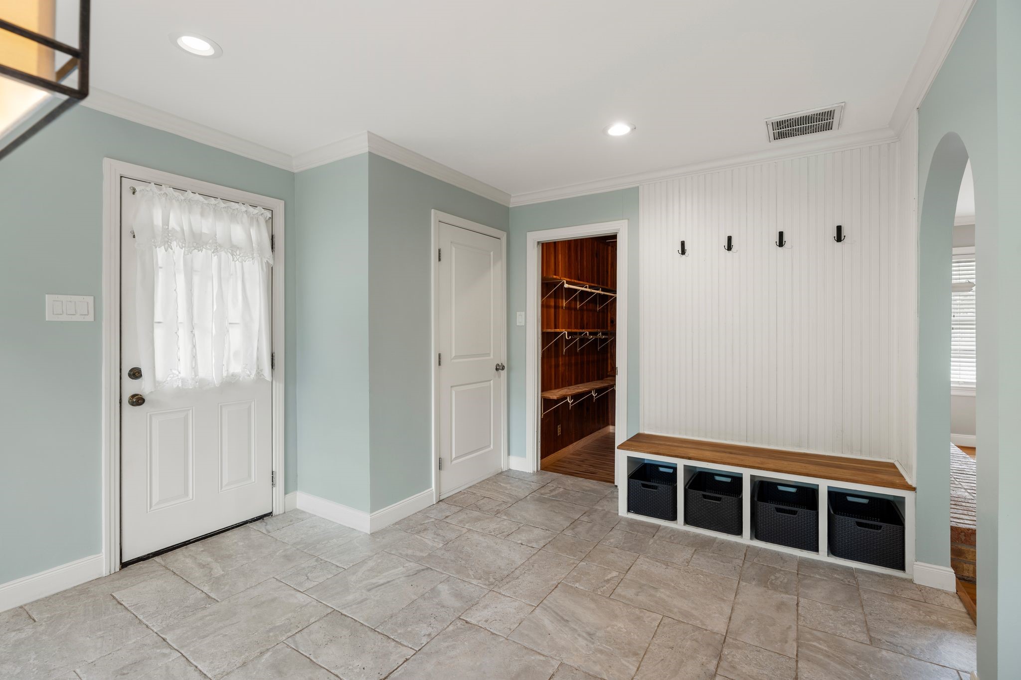 9333 Walterville Road Houston, TX 77080 - Photo 11 of 36