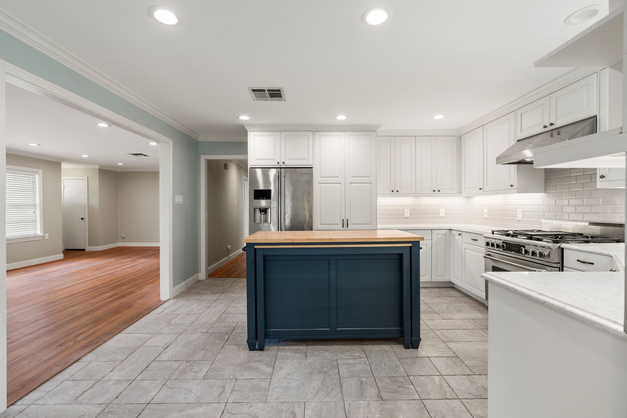 9333 Walterville Road Houston, TX 77080 - Photo 12 of 36
