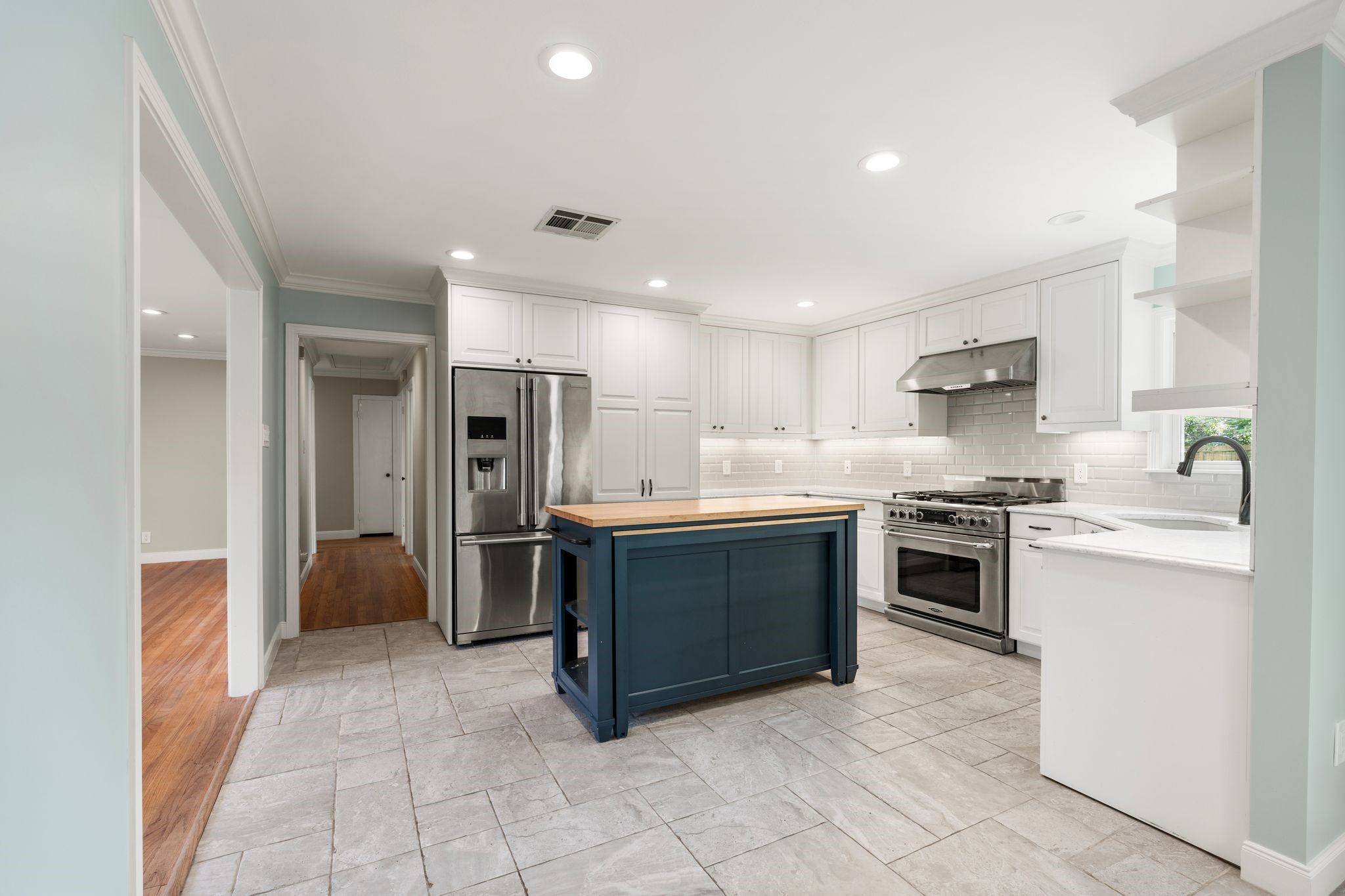 9333 Walterville Road Houston, TX 77080 - Photo 13 of 36