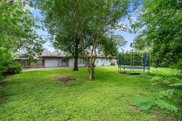 $2,850 | 9333 Walterville Road, Houston, TX 77080