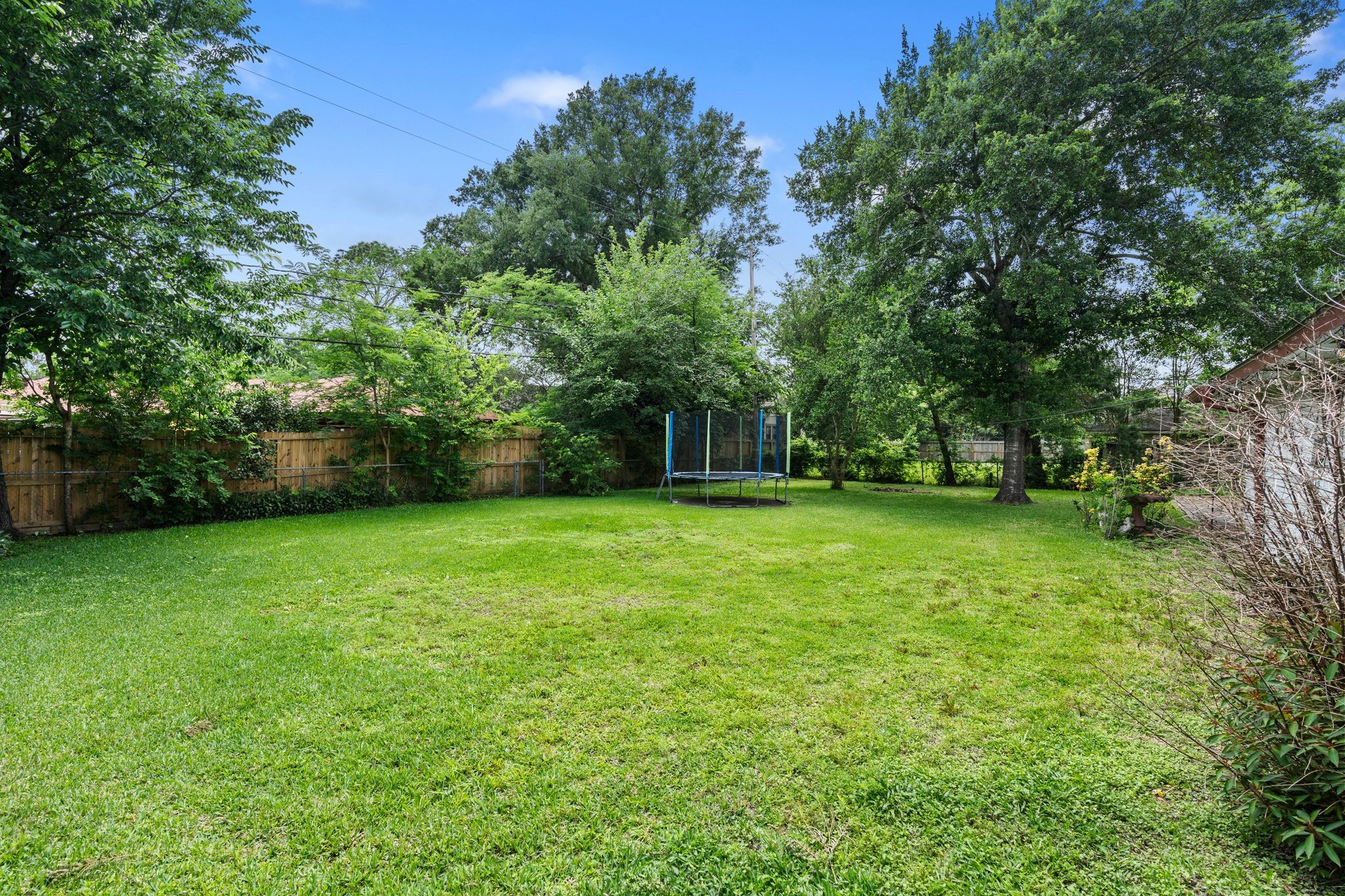 9333 Walterville Road Houston, TX 77080 - Photo 34 of 36