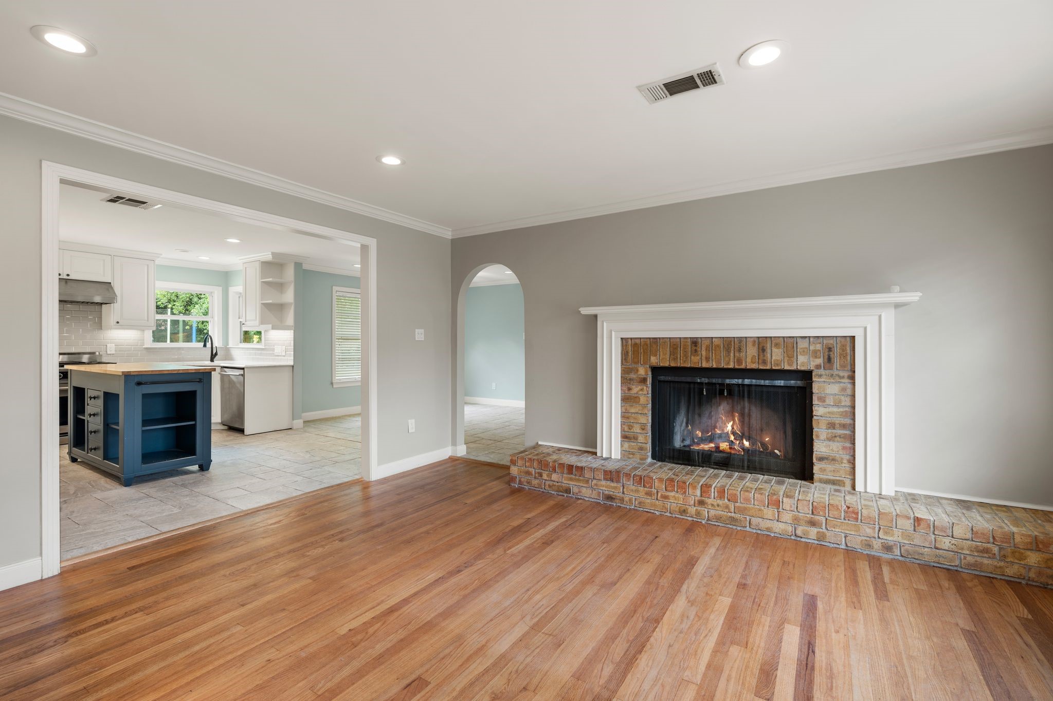 9333 Walterville Road Houston, TX 77080 - Photo 7 of 36