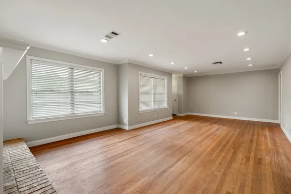 $2,850 | 9333 Walterville Road, Houston, TX 77080