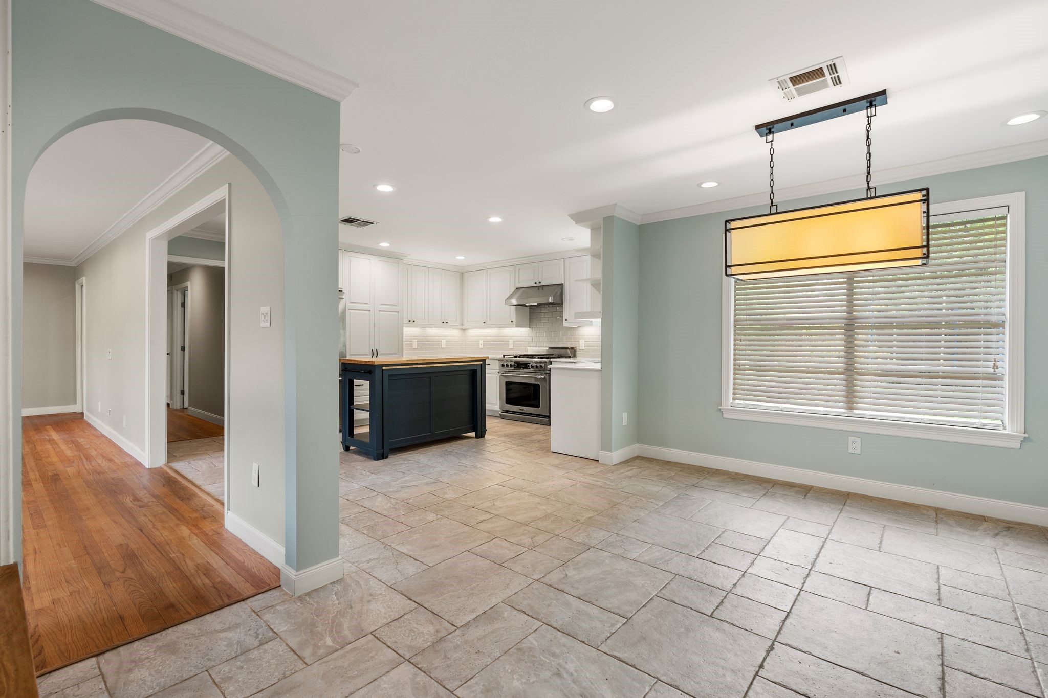 9333 Walterville Road Houston, TX 77080 - Photo 9 of 36