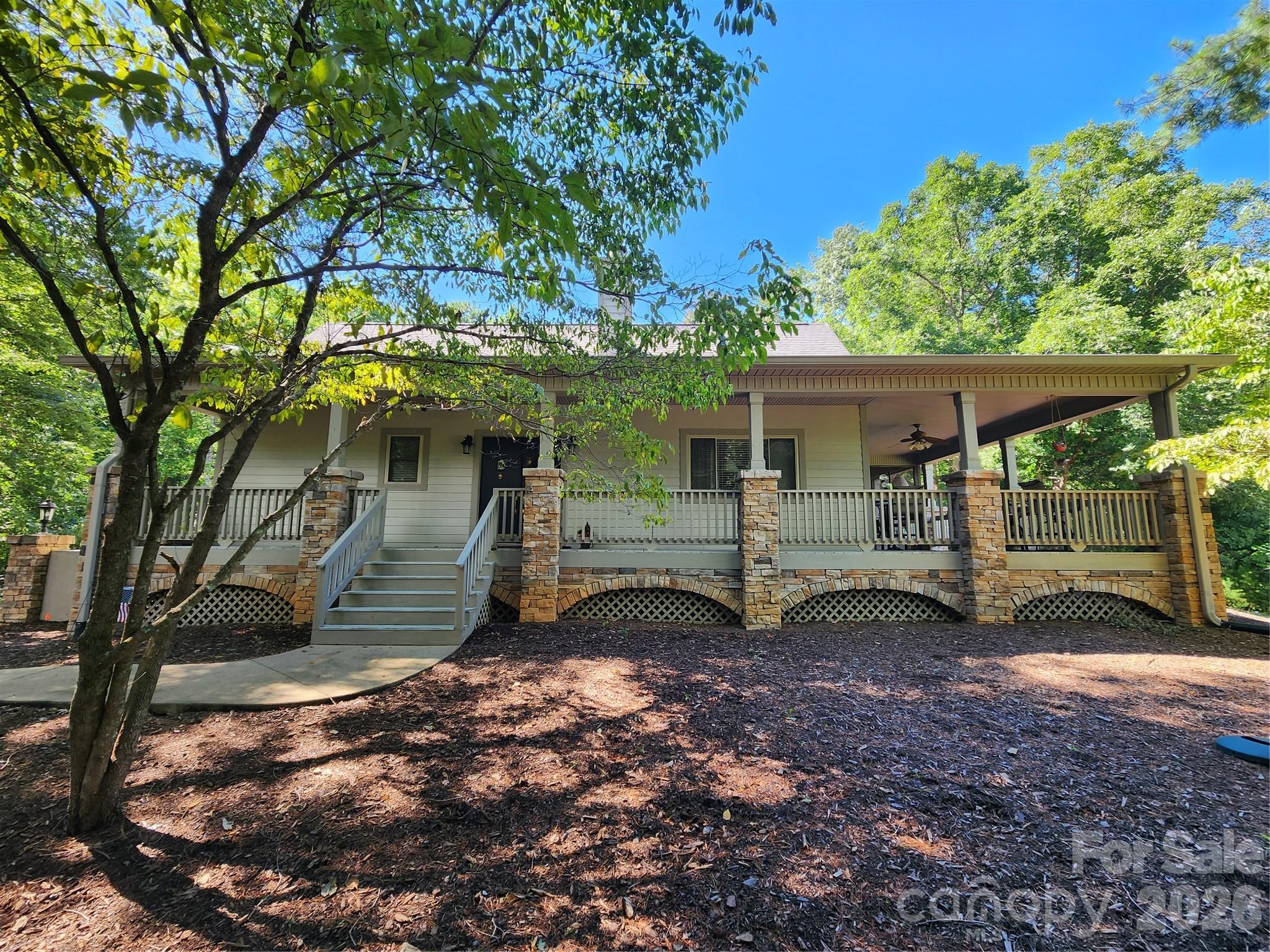 124 Huntington Road Lake Lure, NC 28746 - Photo 27 of 36 Gallery Image 27