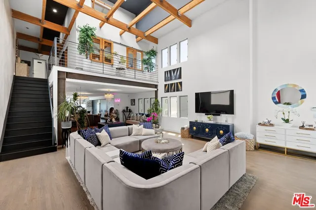 $2,490,000 | 2014 Pacific Avenue, Venice, CA 90291