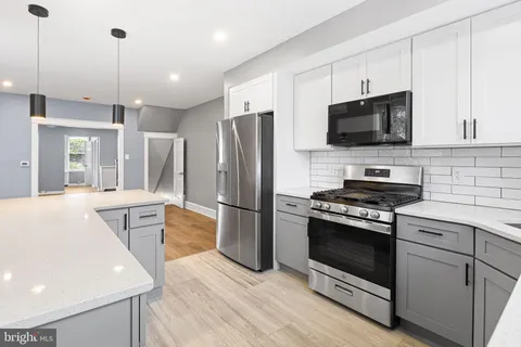 $295,000 | 7818 Lennox Road, Upper Darby, PA 19082