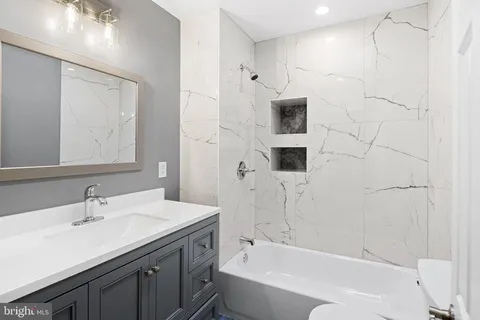 $325,000 | 7818 Lennox Road, Upper Darby, PA 19082
