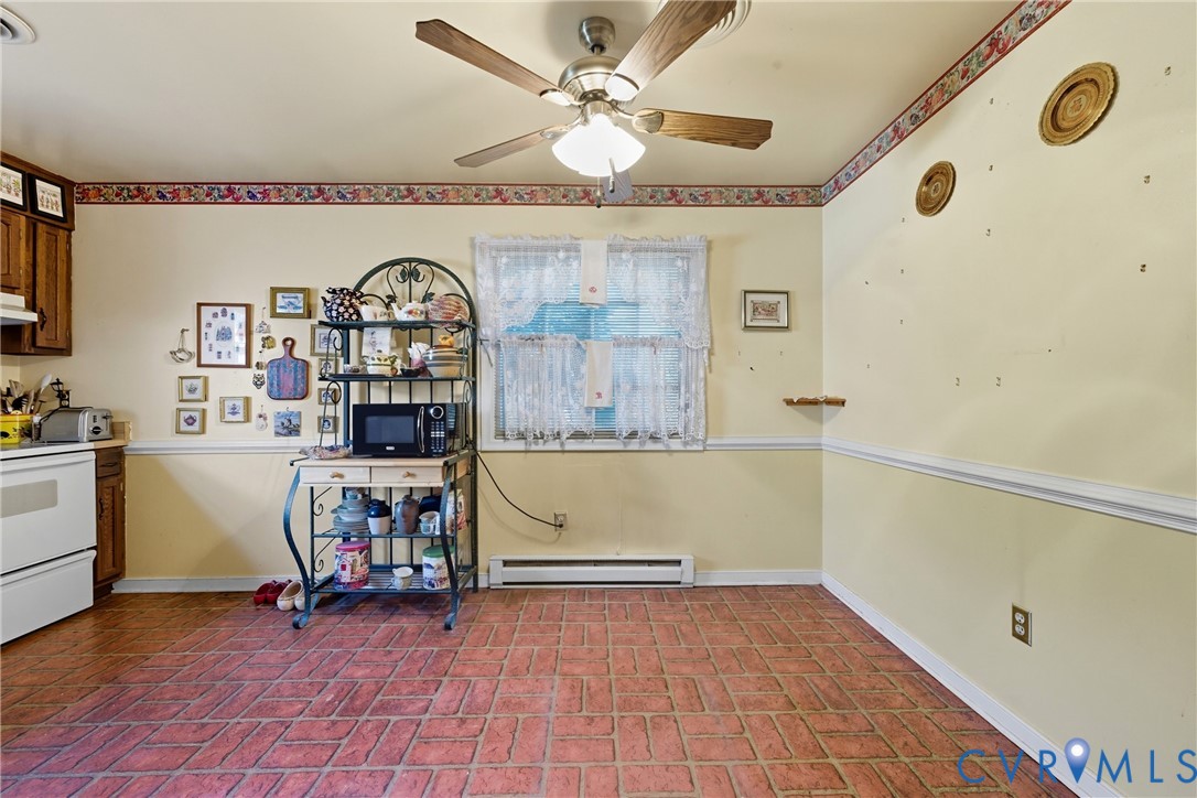 5606 Retriever Road Richmond, VA 23237 - Photo 10 of 27 a view of workspace with window