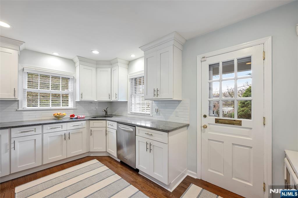 716 Morningside Road Ridgewood, NJ 07450 - Photo 11 of 47