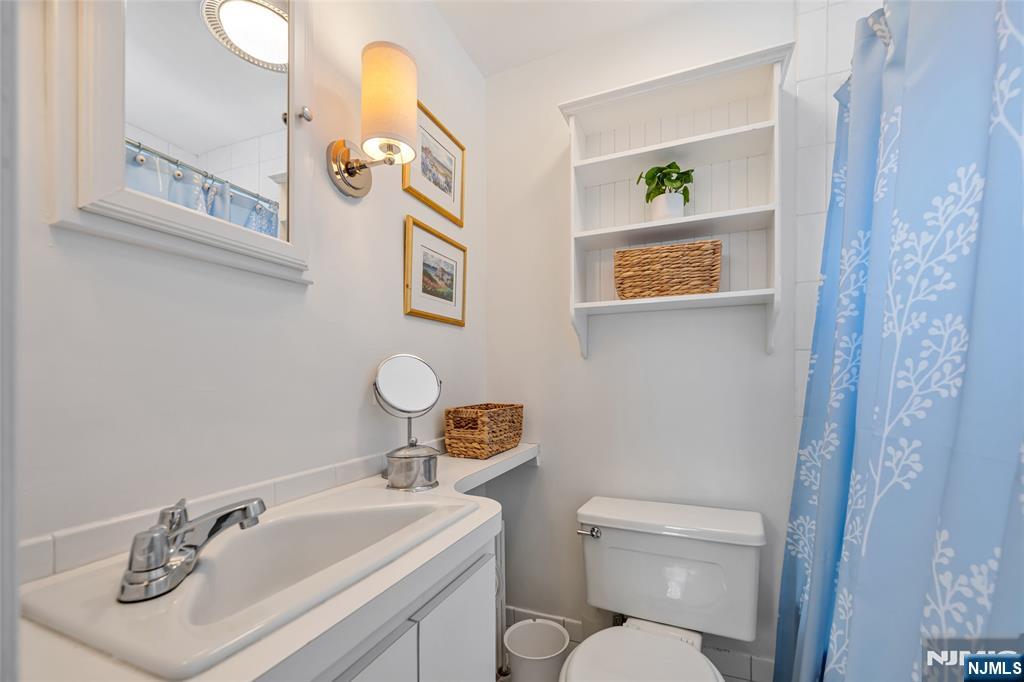 716 Morningside Road Ridgewood, NJ 07450 - Photo 25 of 47