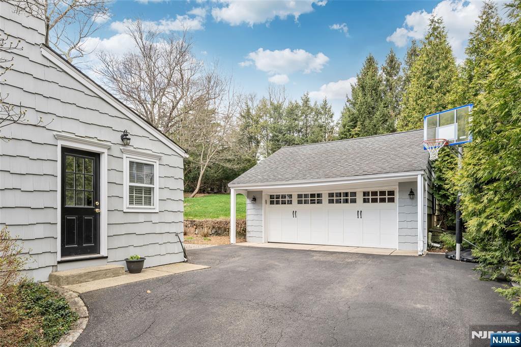 716 Morningside Road Ridgewood, NJ 07450 - Photo 41 of 47