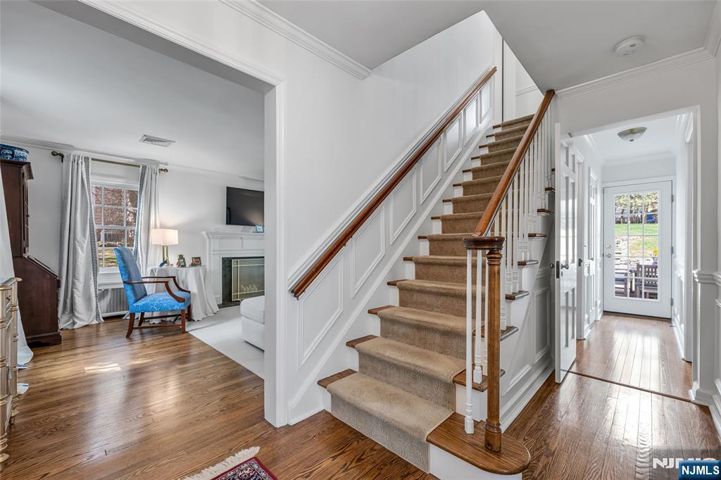 716 Morningside Road Ridgewood, NJ 07450 - Photo 5 of 47