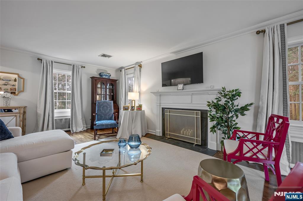 716 Morningside Road Ridgewood, NJ 07450 - Photo 7 of 47