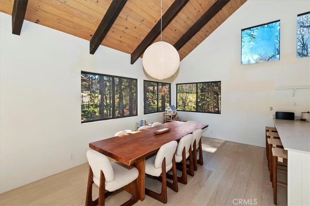 299 Riviera Drive Lake Arrowhead, CA 92352 - Photo 8 of 63