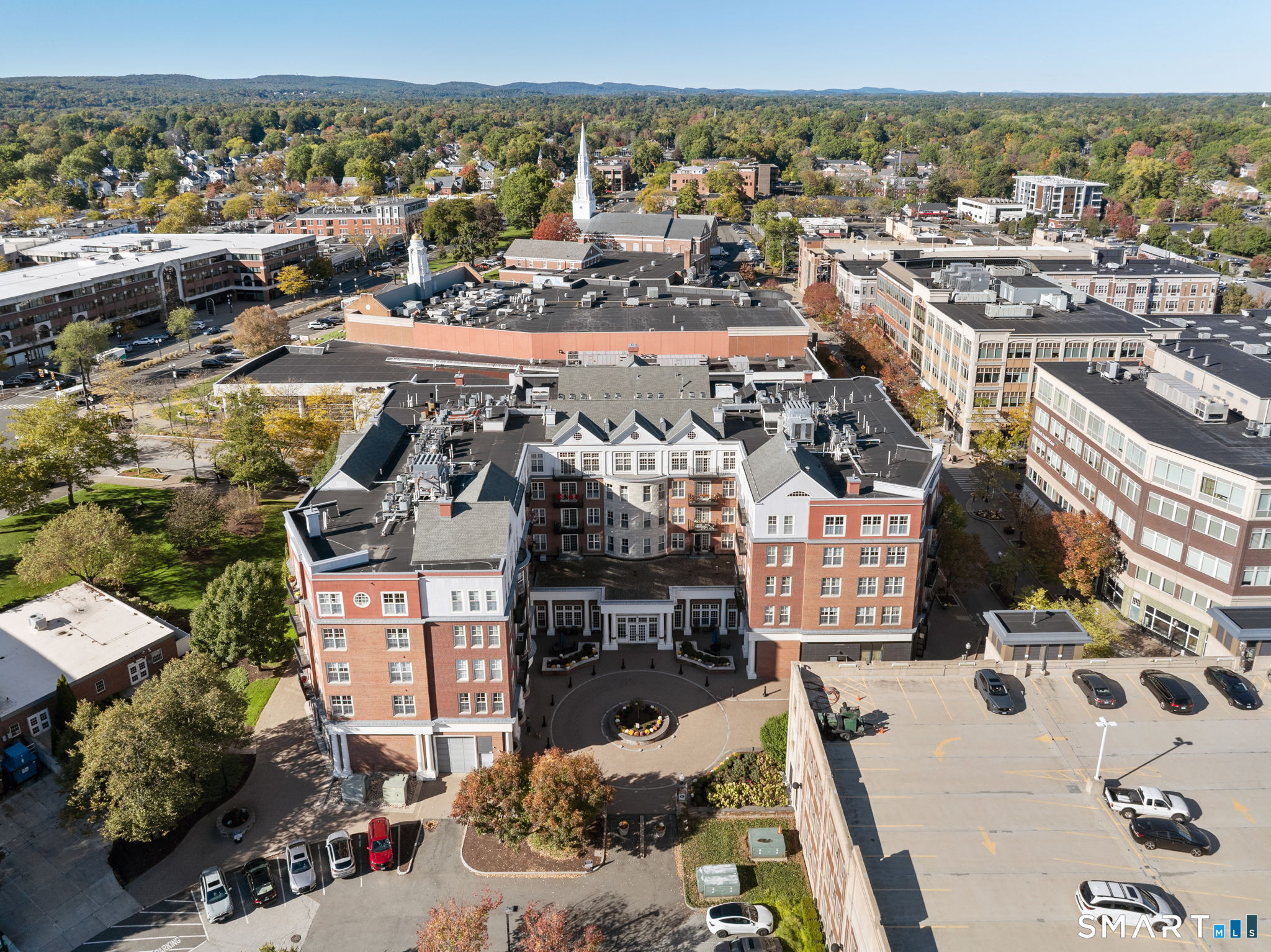 85 Memorial Road, Unit 313 West Hartford, CT 06107 - Photo 1 of 30