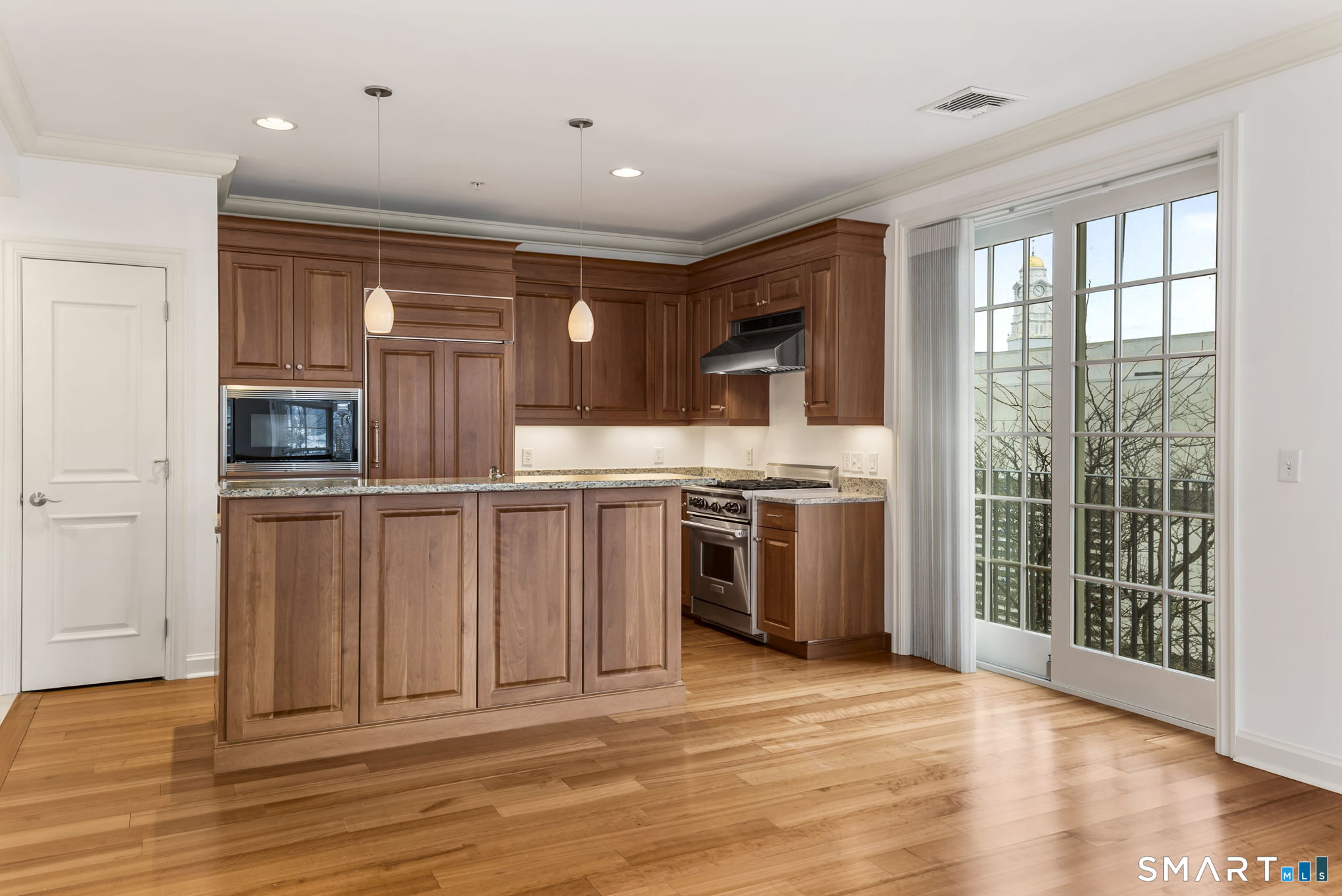 85 Memorial Road, Unit 313 West Hartford, CT 06107 - Photo 13 of 30