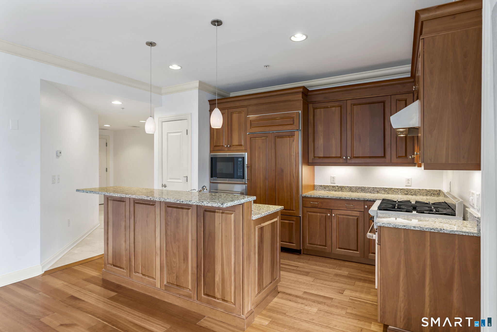 85 Memorial Road, Unit 313 West Hartford, CT 06107 - Photo 14 of 30