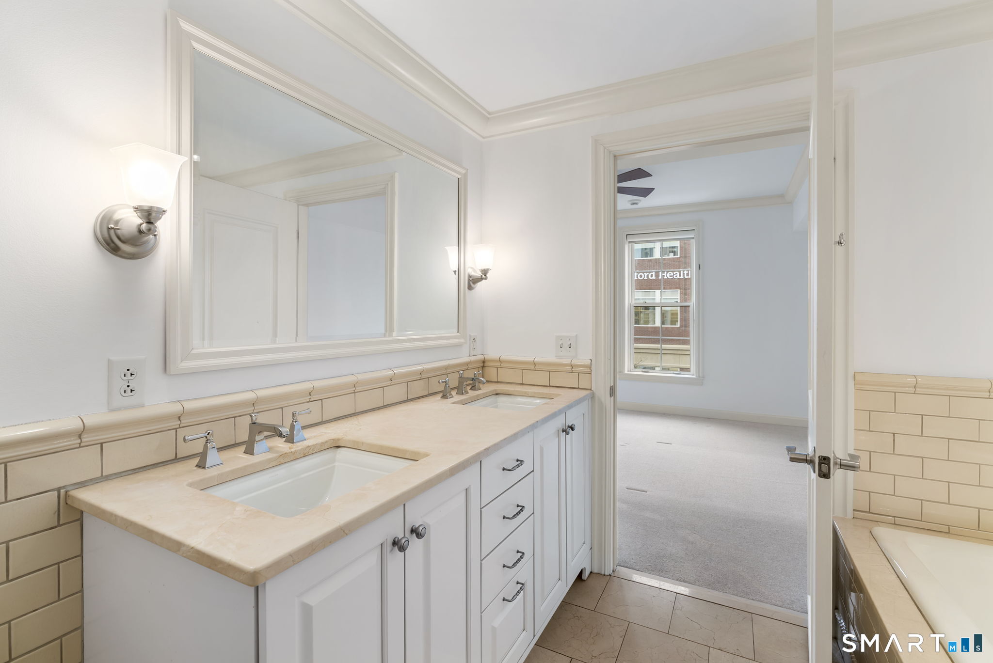 85 Memorial Road, Unit 313 West Hartford, CT 06107 - Photo 21 of 30 Primary bathroom