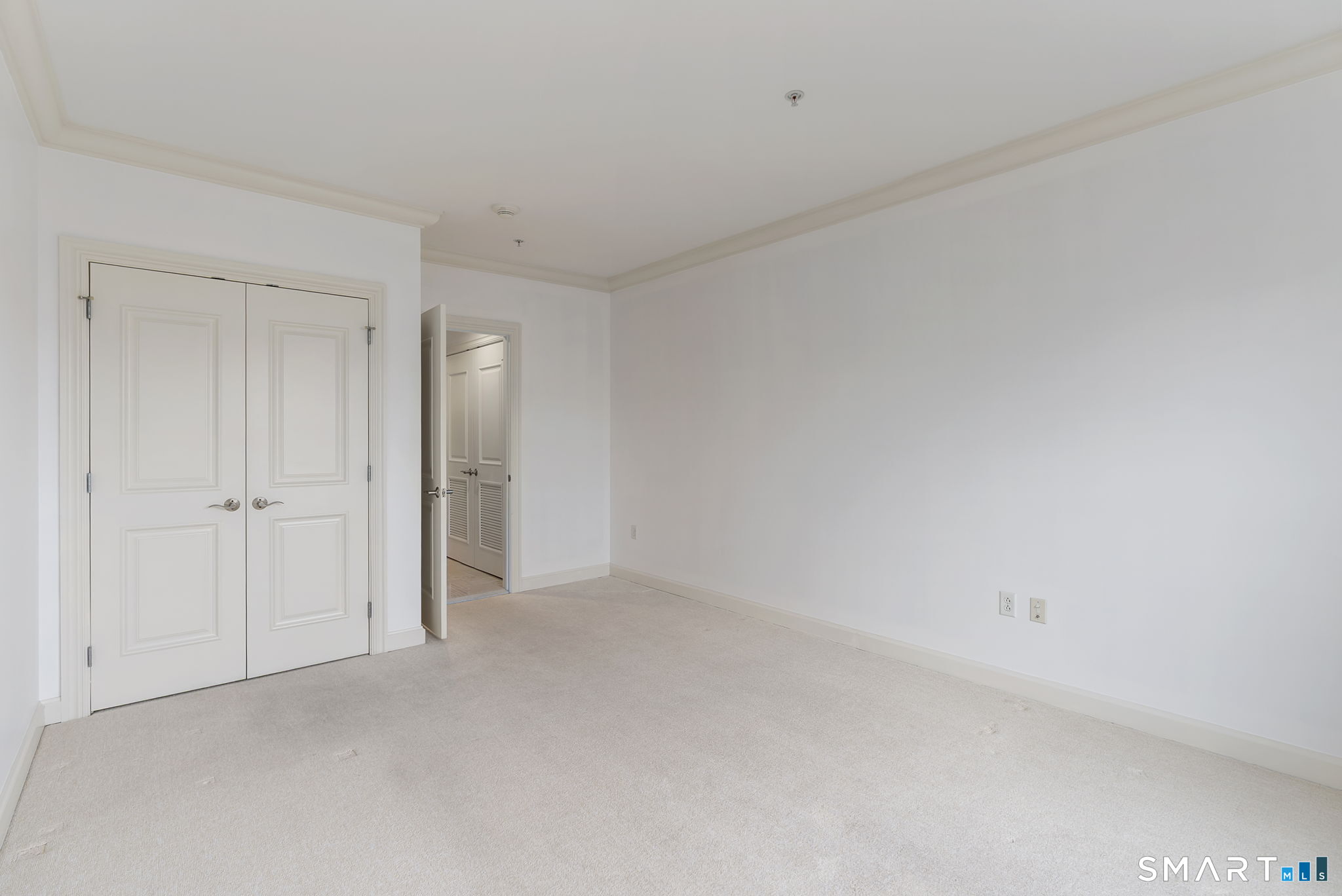 85 Memorial Road, Unit 313 West Hartford, CT 06107 - Photo 25 of 30 Guest room is also a great space for a home office or a den