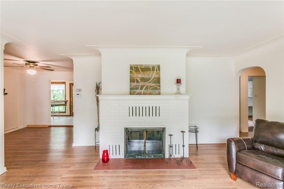 3244 Riverside Drive Port Huron, MI 48060 - Photo 17 of 23 3244 Riverside Dr-20.JPG