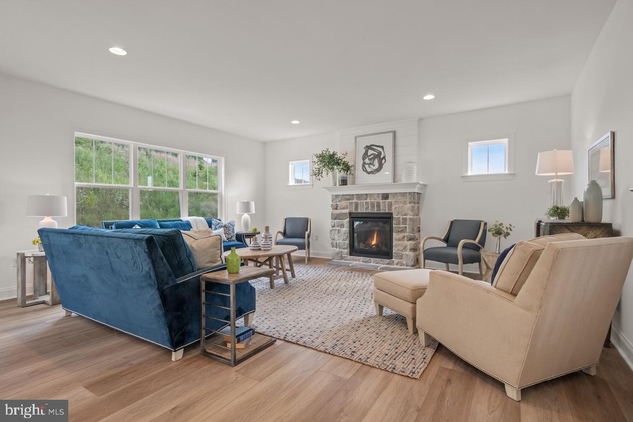 1033 Lititz Bend Drive Lititz, PA 17543 - Photo 7 of 21