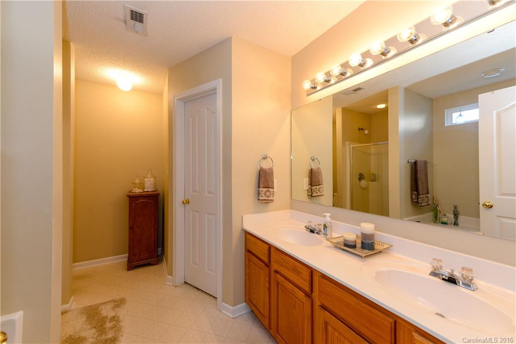13119 Rothe House Road, Unit 6 Charlotte, NC 28273 - Photo 19 of 23 Gallery Image 19
