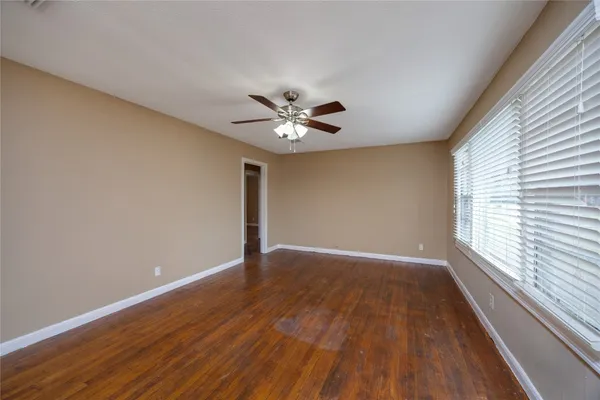 $1,599 | 304 Harris Boulevard, Conroe, TX 77301