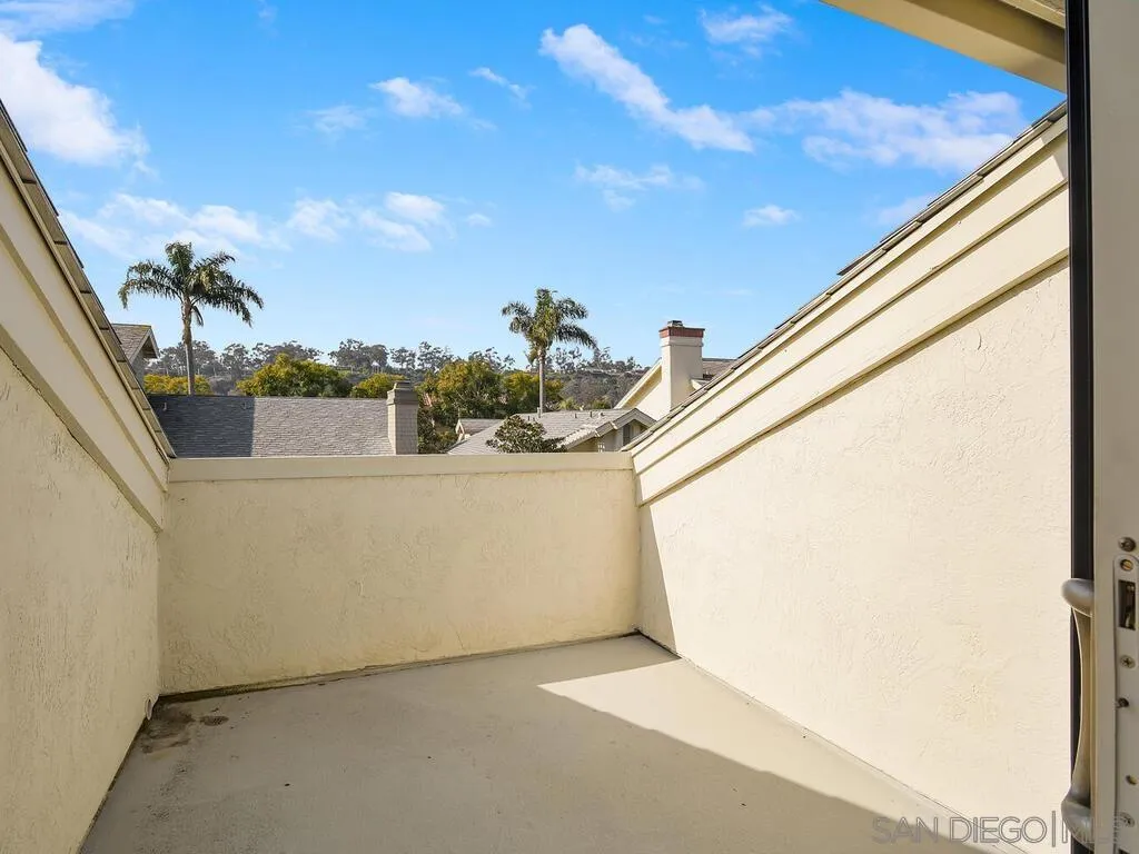 16055 Vista De Golf Rancho Santa Fe, CA 92091 - Photo 26 of 35 a view of a terrace with sky view