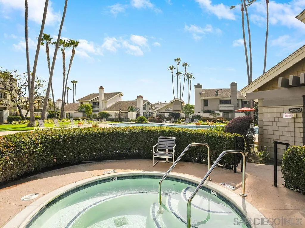 16055 Vista De Golf Rancho Santa Fe, CA 92091 - Photo 33 of 35 a view of a swimming pool with a lounge chairs
