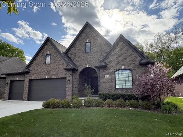 $709,999 | 54311 Lawson Creek Drive, Utica, MI 48316