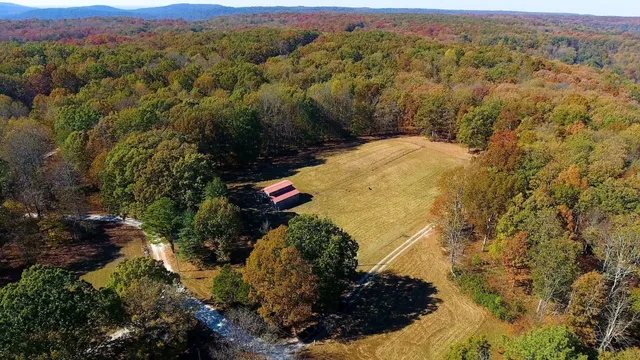 $211,000 | 21 Foggy Mountain Lane, Belvidere, TN 37306